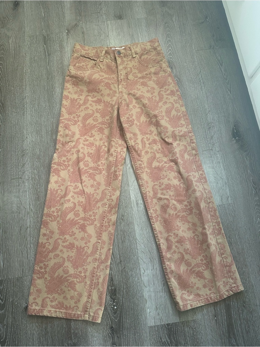 Zara Floral Damask High-Rise Pants in Rose and Beige